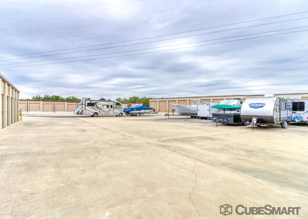 Storage Units at CubeSmart Self Storage - College Station - 17535 Highway 6 - 17535 State Highway 6 S