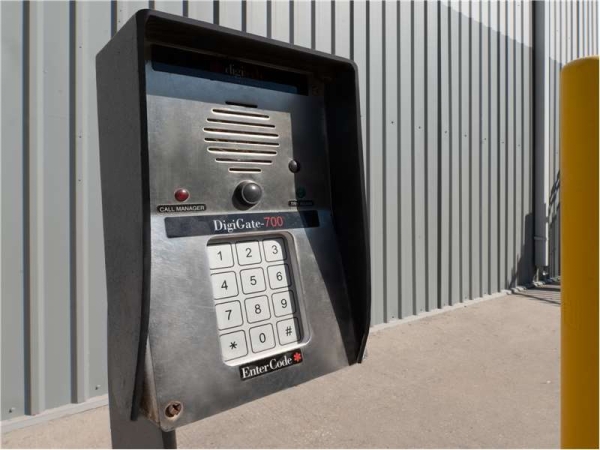 Storage Units at Extra Space Storage - 0628 - Dallas - Lemmon Ave - 5431 Lemmon Avenue