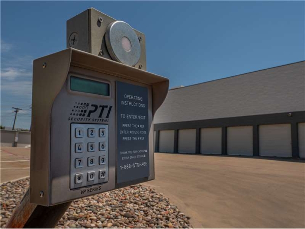 Storage Units at Extra Space Storage - 1616 - Irving - Story Rd - 2301 Story Road West