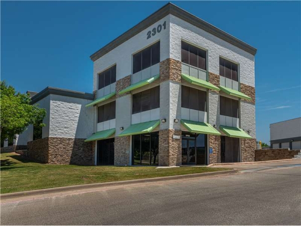 Storage Units at Extra Space Storage - 1616 - Irving - Story Rd - 2301 Story Road West