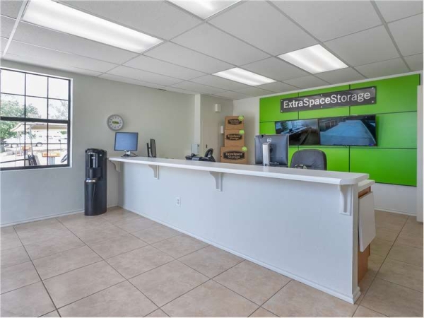 Facility photo: //images.sparefoot.com/medium/202608699434484fc5f.jpg