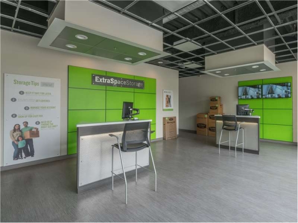 Storage Units at Extra Space Storage - 8773 - Dallas - Banner Dr - 7701 Banner Drive