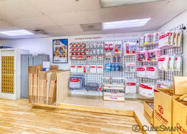 Storage Units at CubeSmart Self Storage - Seattle - 1300 West Nickerson Street - 1300 West Nickerson Street