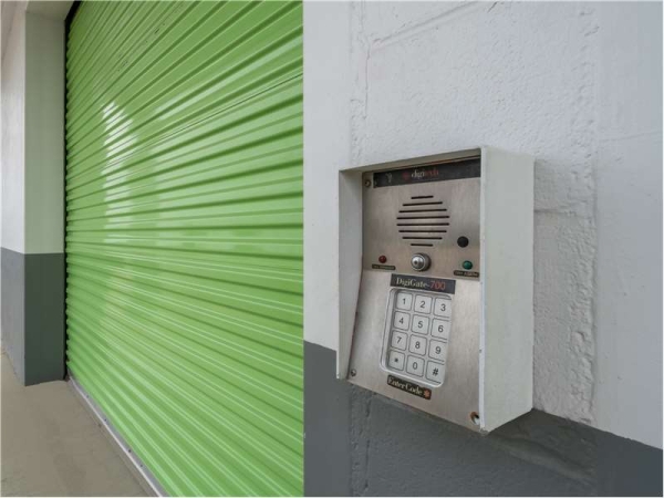 Storage Units at Extra Space Storage - 0561 - Dallas - Garland Rd - 10740 Garland Road