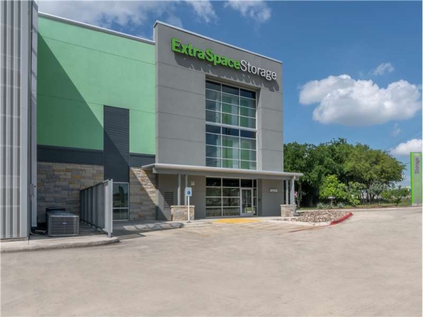 Storage Units at Extra Space Storage - 8766 - San Antonio - 12211 N IH -35 - 12211 Interstate 35 Frontage Road