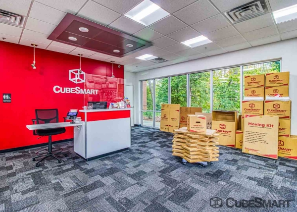 Storage Units at CubeSmart Self Storage - Raleigh - 7901 Glenwood Ave - 7901 Glenwood Ave