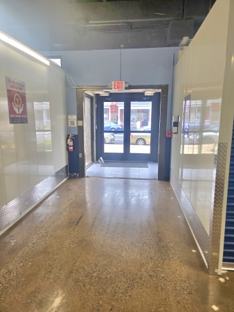 Facility photo: //images.sparefoot.com/medium/20308268cae663482e6.jpg