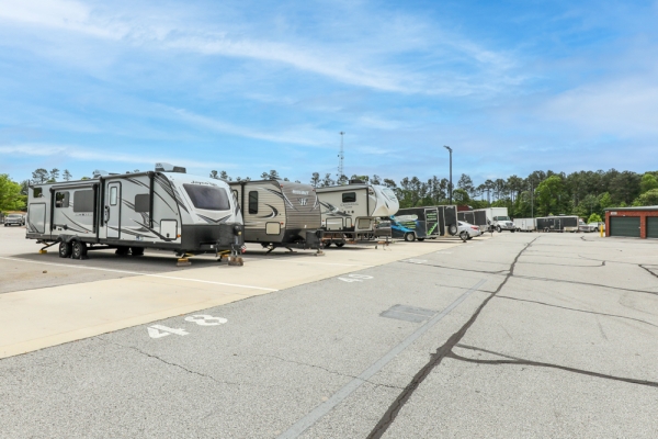 Facility photo: //images.sparefoot.com/medium/2031506a0cbd0529d8d.jpg