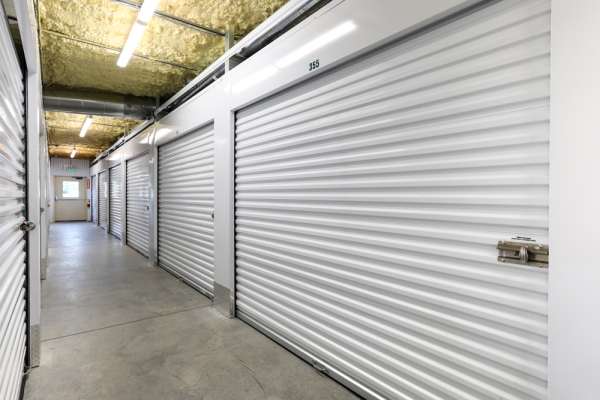 Facility photo: //images.sparefoot.com/medium/2031506a0cbd09f026a.jpg