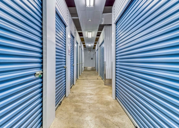 Facility photo: //images.sparefoot.com/medium/20348368834d3dc36ed.jpg