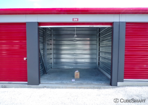 Facility photo: //images.sparefoot.com/medium/20348468a6ed38329ef.jpg