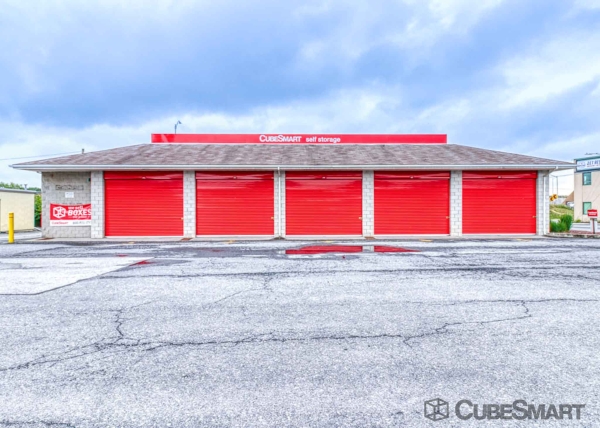 Storage Units at CubeSmart Self Storage - Lemoyne - 350 South 7th Street