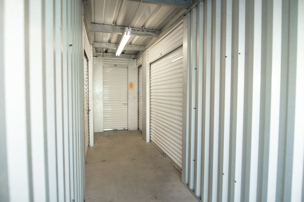 Facility photo: //images.sparefoot.com/medium/20353861855e59d73cb.jpg