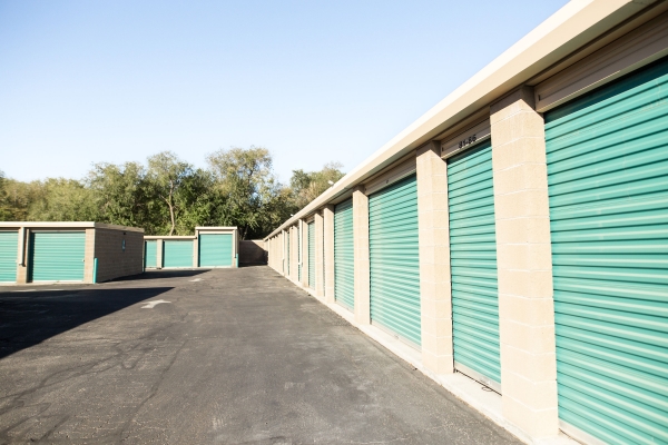 Facility photo: //images.sparefoot.com/medium/20353861855e63a8664.jpg