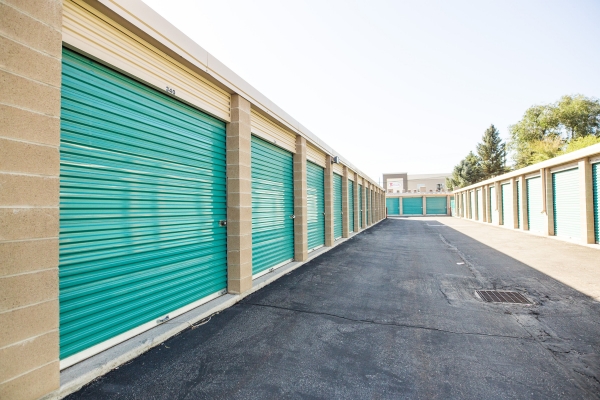 Facility photo: //images.sparefoot.com/medium/20353861855e6a32541.jpg