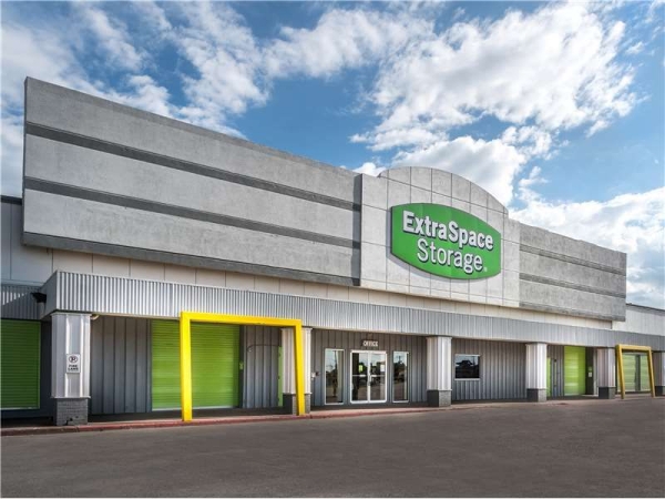 Facility photo: //images.sparefoot.com/medium/20356169943397d2501.jpg