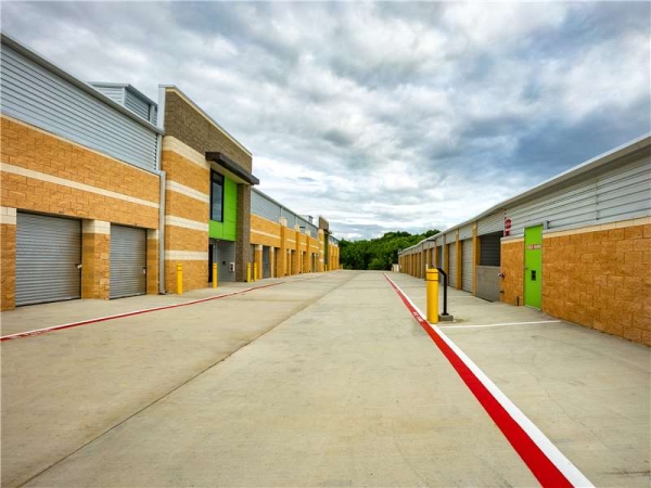 Storage Units at Extra Space Storage - 8694 - Carrollton - Hebron Pkwy - 2524 East Hebron Parkway