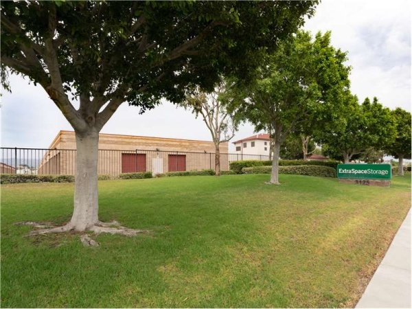 Facility photo: //images.sparefoot.com/medium/203708699433ec76ca4.jpg