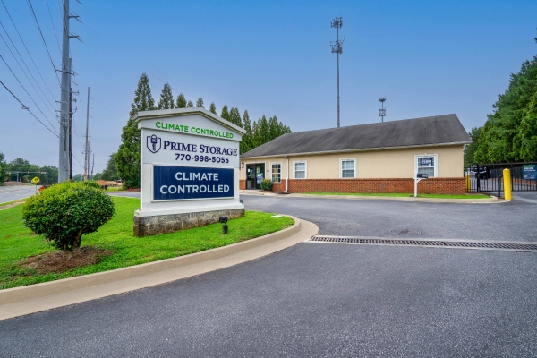 Facility photo: //images.sparefoot.com/medium/20373166a26161cdcb0.jpg