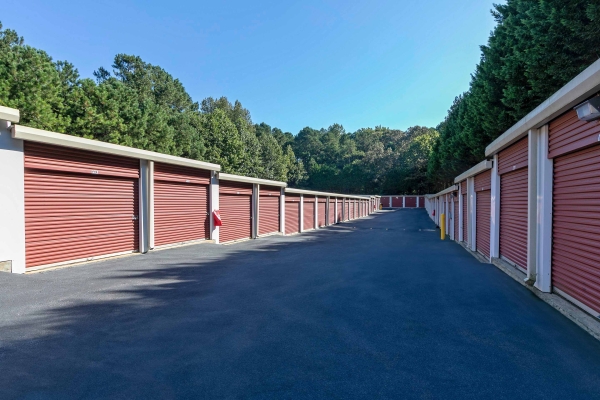 Facility photo: //images.sparefoot.com/medium/2037476705926613940.jpg