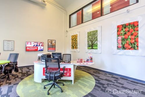 Storage Units at CubeSmart Self Storage - Washington - 1701 Florida Avenue Northwest - 1701 Florida Avenue Northwest