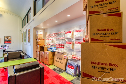 Storage Units at CubeSmart Self Storage - Washington - 1701 Florida Avenue Northwest - 1701 Florida Avenue Northwest