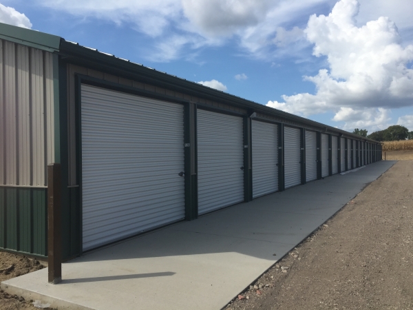 Facility photo: //images.sparefoot.com/medium/20398659e418e4944d2.jpg