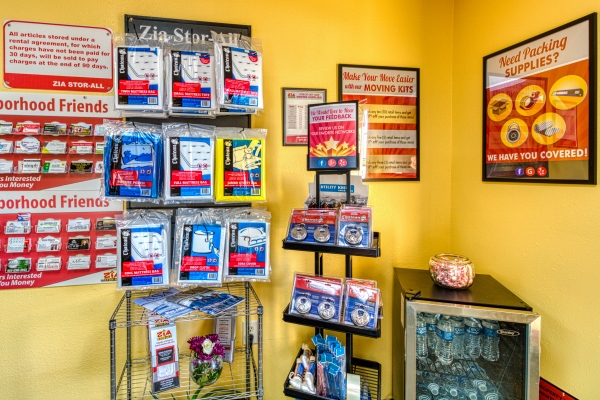 Facility photo: //images.sparefoot.com/medium/2039915e4ab5be61606.jpg