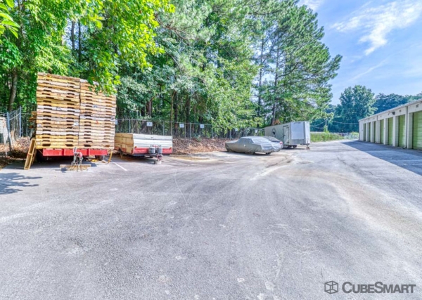 Storage Units at CubeSmart Self Storage - Columbia - 208 Jamil Rd - 208 Jamil Rd