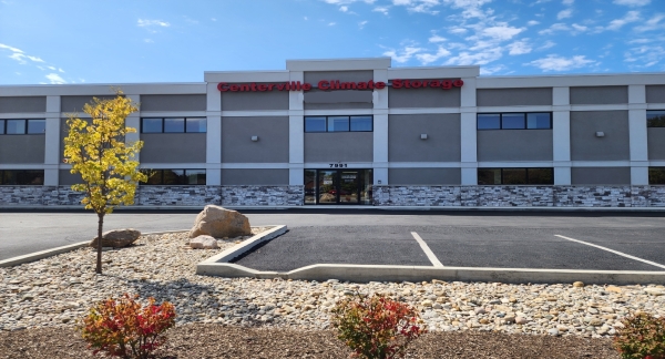 Facility photo: //images.sparefoot.com/medium/205833693af85aed854.jpg