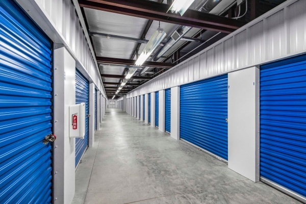 Facility photo: //images.sparefoot.com/medium/20623868f26af61a95a.jpg