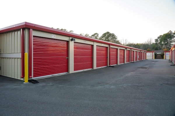 Facility photo: //images.sparefoot.com/medium/2062966a0cb38c4805d.jpg