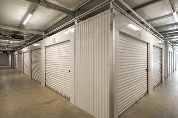 Facility photo: //images.sparefoot.com/medium/2062966a0cb393175c9.jpg