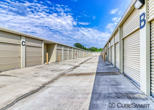 Storage Units at CubeSmart Self Storage - Zachary - 21085 Old Scenic Hwy - 21085 Old Scenic Highway
