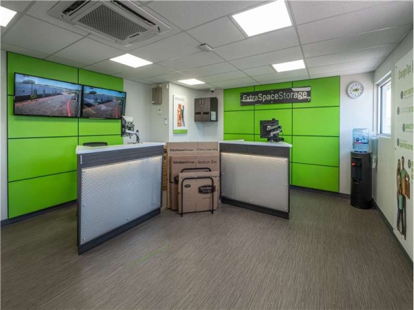 Storage Units at Extra Space Storage - 0785 - Dallas - Fort Worth Ave - 1931 Fort Worth Avenue