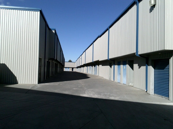 Storage Units at A-American Self Storage - Peckham Lane - 965 East Peckham Lane