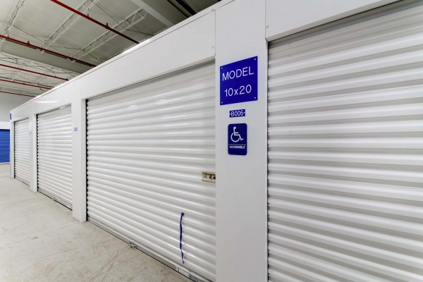 Storage Units at Store Here Self Storage - Milwaukee - 4300 North Richards Street