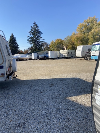 Facility photo: //images.sparefoot.com/medium/20900866822ae69db45.jpg