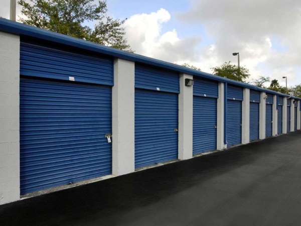 Storage Units at Extra Space Storage - 0254 - Miami - Coral Way - 9848 Coral Way