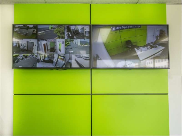 Storage Units at Extra Space Storage - 1366 - Tampa - Cypress St - 5045 West Cypress Street