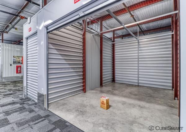 Facility photo: //images.sparefoot.com/medium/20910568834357dc164.jpg