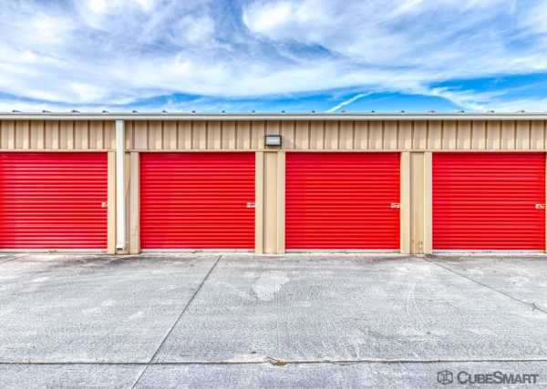 Storage Units at CubeSmart Self Storage - Port St. Lucie - 7680 U.s. 1 - 7680 U.s. 1