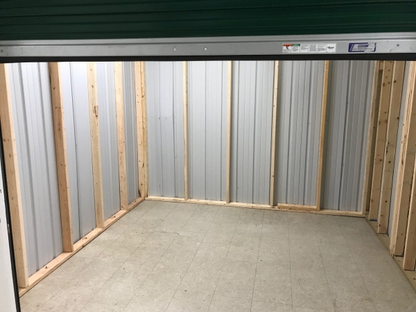 Facility photo: //images.sparefoot.com/medium/2092265b734295bf14a.jpg