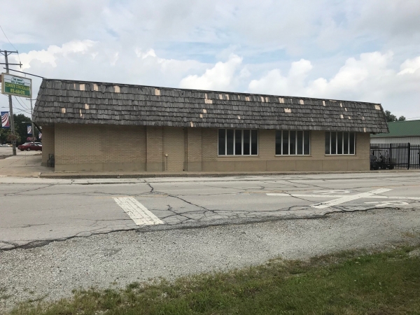 Facility photo: //images.sparefoot.com/medium/2092265b7342a2ae701.jpg