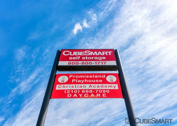 Facility photo: //images.sparefoot.com/medium/209421693d4936d99c0.jpg