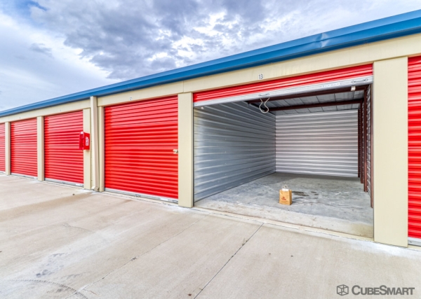 Facility photo: //images.sparefoot.com/medium/209423686f929db7eab.jpg