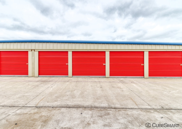 Facility photo: //images.sparefoot.com/medium/2094246883552171267.jpg