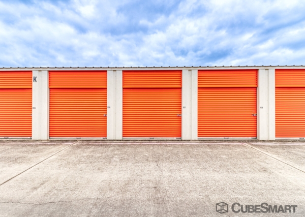 Facility photo: //images.sparefoot.com/medium/209425686f967896157.jpg