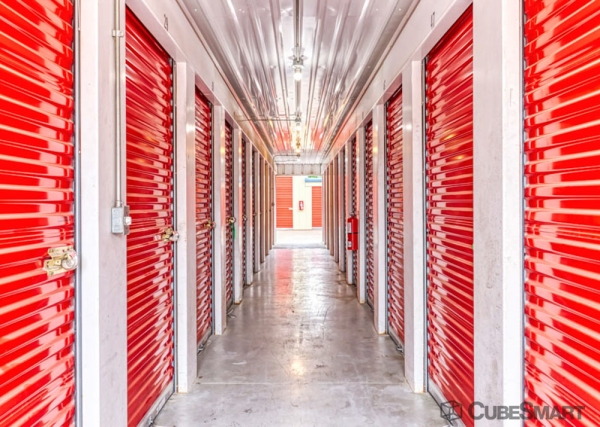 Facility photo: //images.sparefoot.com/medium/20942668835a5e6315c.jpg