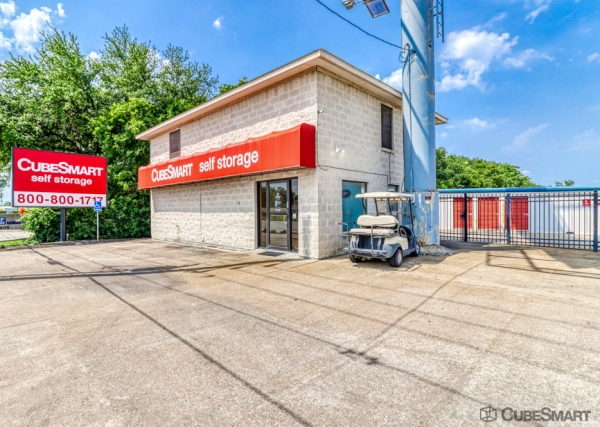 Storage Units at CubeSmart Self Storage - Cypress - 21300-B NW Freeway - 21300-B Northwest Fwy